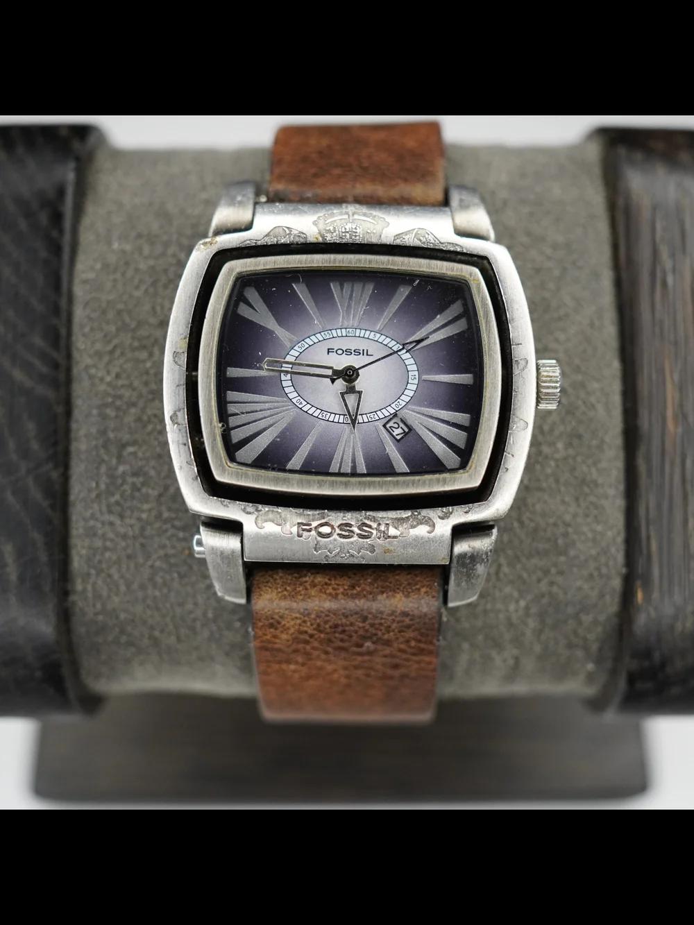 Vintage Fossil JR 9413 Flip Wide Leather Cuff Strap Day Date 36mm Watch Runs